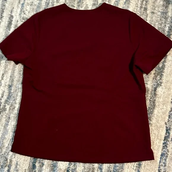 FIGS Scrub Top - Picture 6 of 7